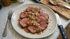 Arrosto con castagne: il trucco per averlo morbido con una salsa cremosa