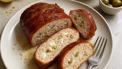 Polpettone di pollo in friggitrice ad aria: morbido dentro e speck croccante fuori